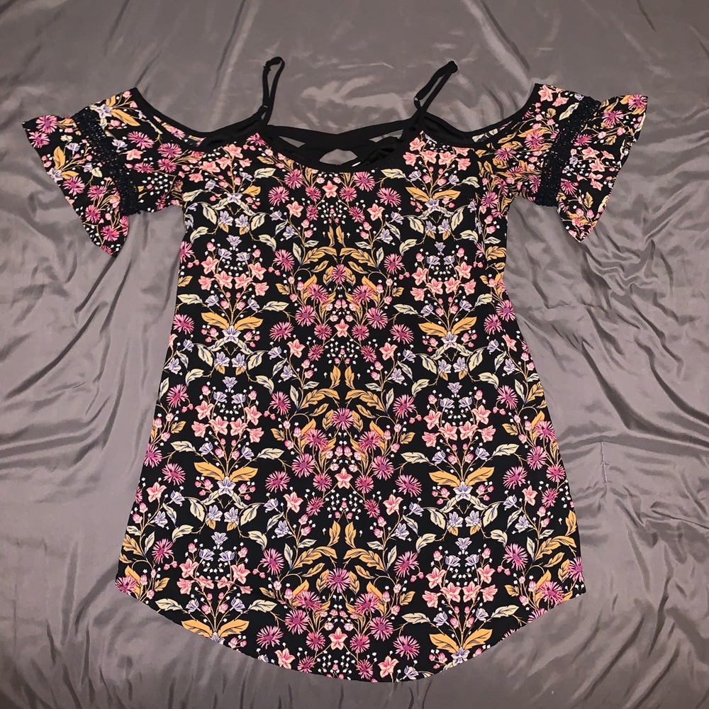 Floral cold shoulder tunic